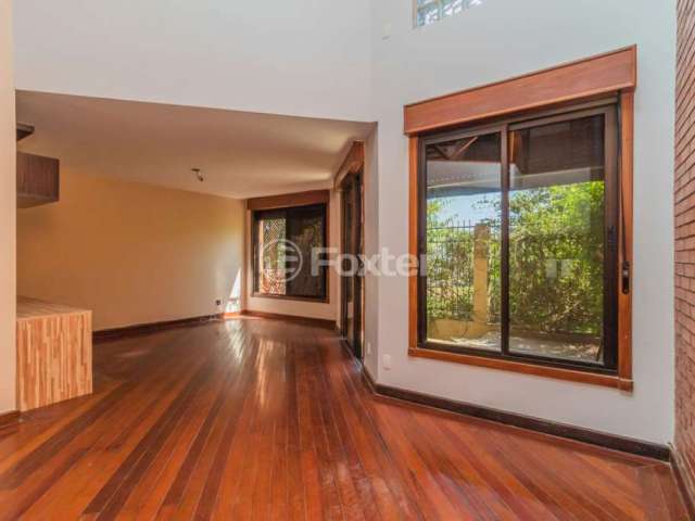 Casa em condomínio fechado com 3 quartos à venda na Avenida Jacuí, 978, Cristal, Porto Alegre, 359 m2 por R$ 920.000