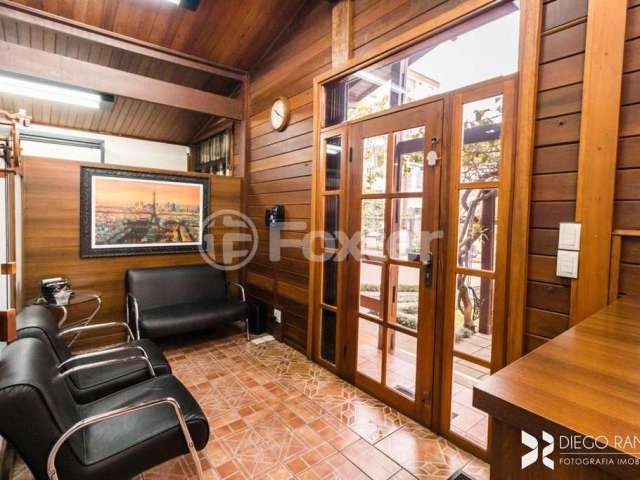 Casa comercial com 4 salas à venda na Rua Guilherme Klippel, 127, Passo da Areia, Porto Alegre, 116 m2 por R$ 875.000