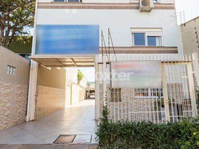 Casa com 3 quartos à venda na Rua Serro Azul, 1100, Santa Maria Goretti, Porto Alegre, 243 m2 por R$ 1.180.000