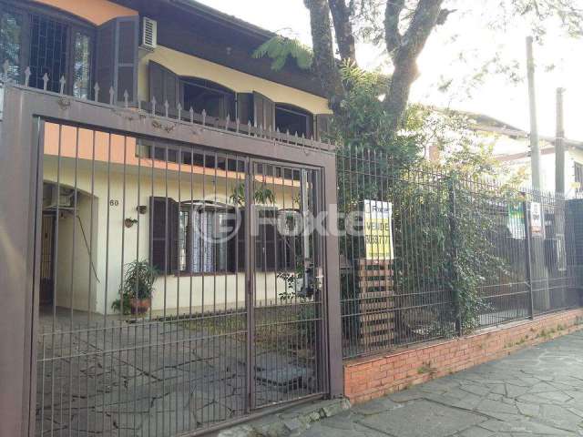 Casa com 3 quartos à venda na Travessa Von Salisch, 60, Sarandi, Porto Alegre, 200 m2 por R$ 532.000