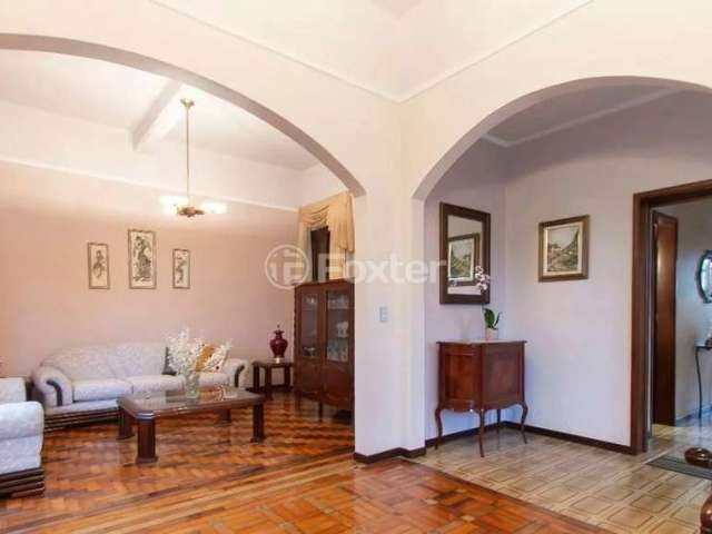 Casa com 3 quartos à venda na Rua Guilherme Schell, 209, Santo Antônio, Porto Alegre, 378 m2 por R$ 1.800.000