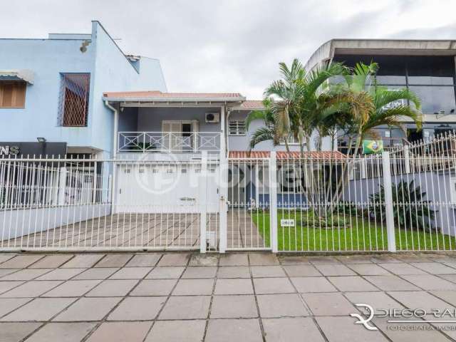 Casa com 4 quartos à venda na Rua Doutor Barcelos, 2628, Tristeza, Porto Alegre, 308 m2 por R$ 1.272.000