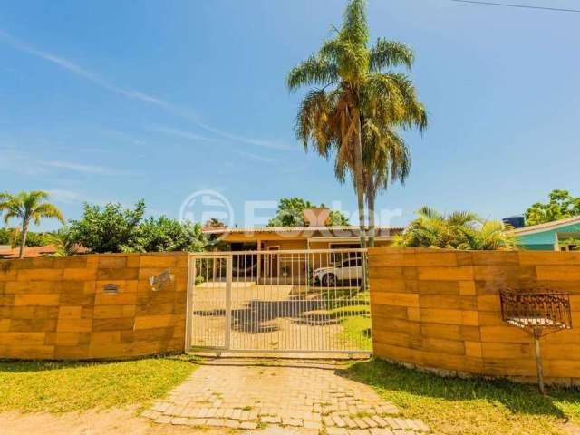 Casa com 3 quartos à venda na Rua Bougainville, 55, Lageado, Porto Alegre, 190 m2 por R$ 450.000