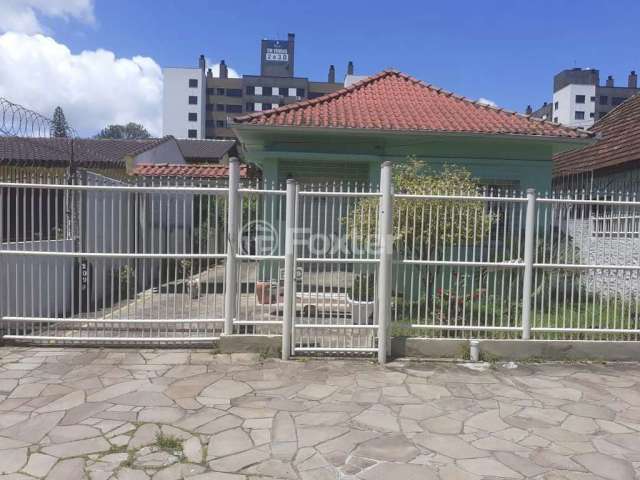 Casa com 3 quartos à venda na Rua Doutor Barcelos, 2099, Tristeza, Porto Alegre, 328 m2 por R$ 1.100.000