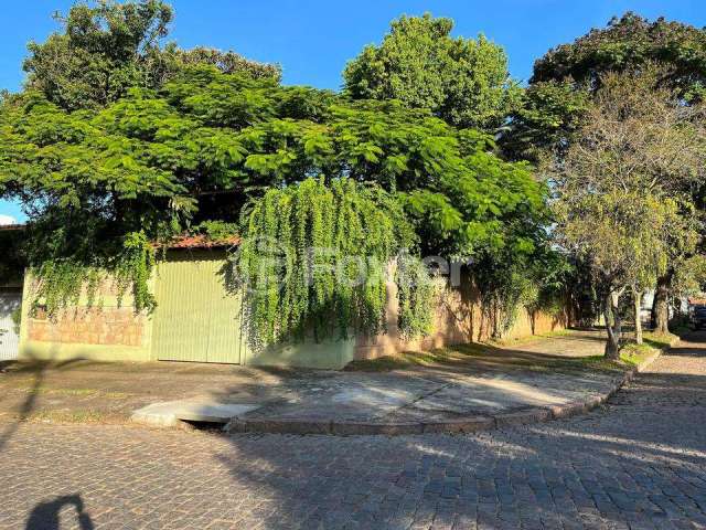 Casa com 4 quartos à venda na Travessa Ruperti, 50, Chácara das Pedras, Porto Alegre, 397 m2 por R$ 1.650.000