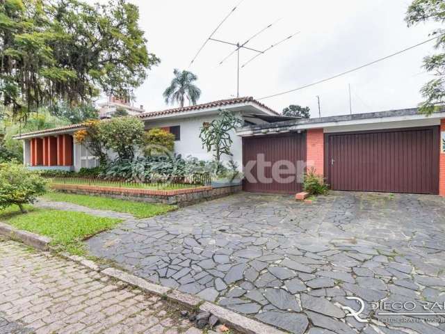 Casa comercial com 2 salas à venda na Travessa Trindade, 10, Jardim Lindóia, Porto Alegre, 252 m2 por R$ 1.235.000