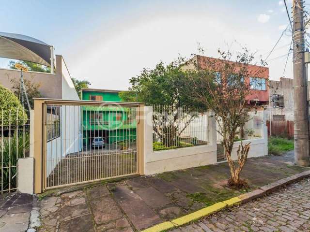 Casa com 5 quartos à venda na Rua Limoeiro, 101, Cristo Redentor, Porto Alegre, 242 m2 por R$ 741.000