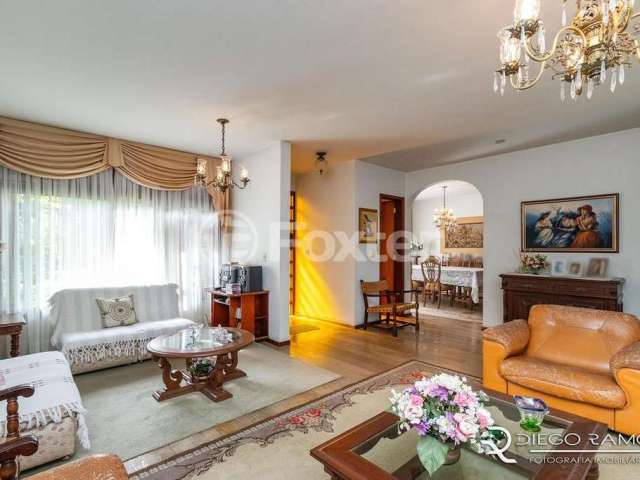 Casa com 3 quartos à venda na Rua Assunção, 110, Jardim Lindóia, Porto Alegre, 250 m2 por R$ 1.590.000