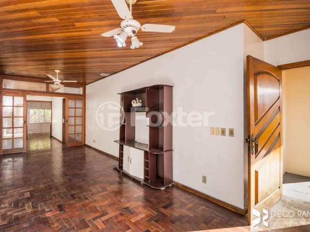 Casa com 3 quartos à venda na Rua Silvado, 47, Coronel Aparício Borges, Porto Alegre, 110 m2 por R$ 790.000