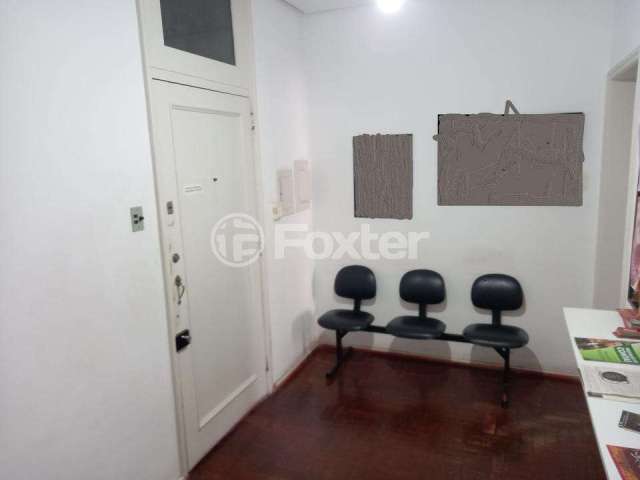 Sala comercial com 3 salas à venda na Avenida Borges de Medeiros, 308, Centro Histórico, Porto Alegre, 57 m2 por R$ 200.000