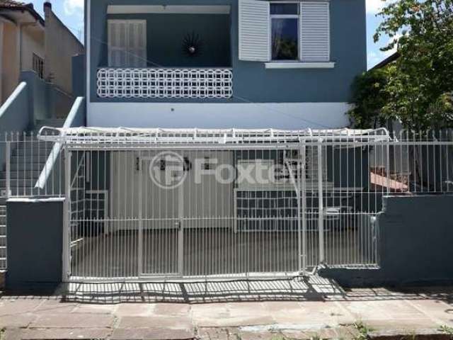 Casa com 4 quartos à venda na Avenida Carneiro da Fontoura, 307, Jardim São Pedro, Porto Alegre, 390 m2 por R$ 890.000