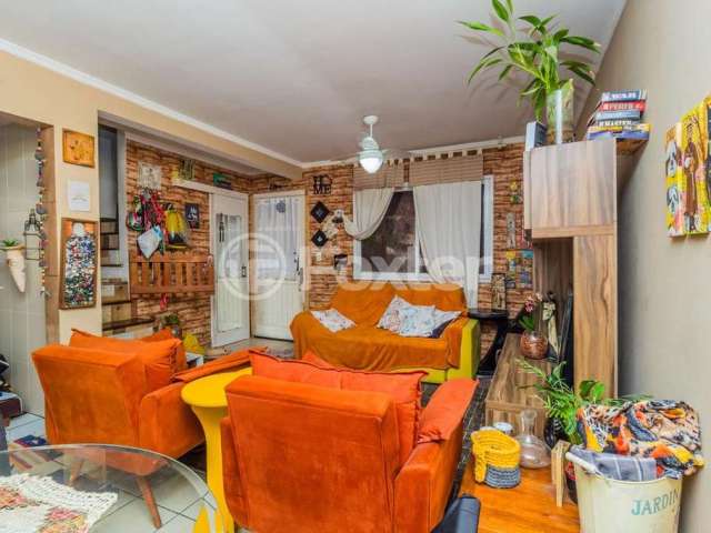 Casa em condomínio fechado com 2 quartos à venda na Avenida Edgar Pires de Castro, 350, Hípica, Porto Alegre, 118 m2 por R$ 263.000