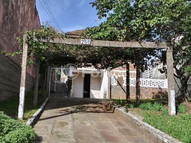 Casa com 4 quartos à venda na Rua Intendente Alfredo Azevedo, 755, Glória, Porto Alegre, 774 m2 por R$ 480.000