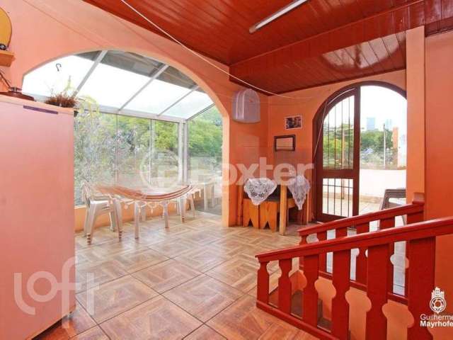 Casa com 3 quartos à venda na Rua Tenente-Coronel Fabrício Pilar, 817, Mont Serrat, Porto Alegre, 164 m2 por R$ 980.000