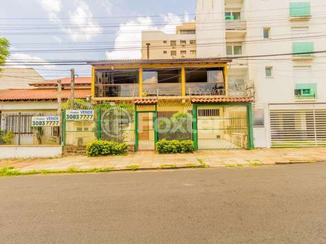 Casa com 3 quartos à venda na Rua Atanásio Belmonte, 415, Boa Vista, Porto Alegre, 300 m2 por R$ 970.000