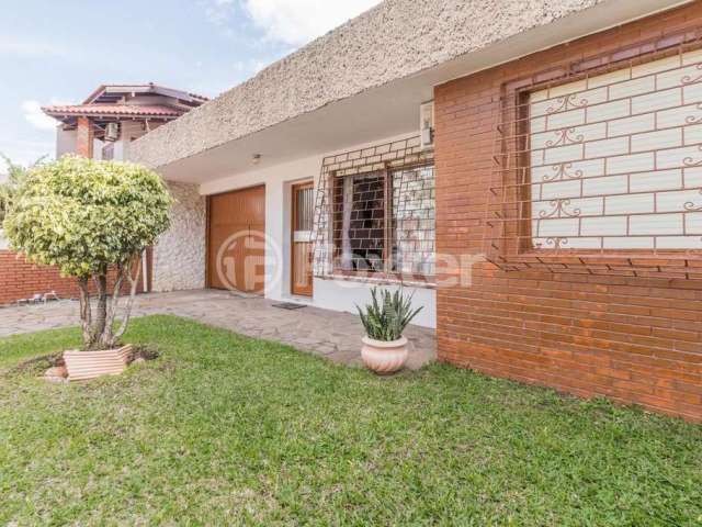 Casa com 3 quartos à venda na Rua Dom Jaime de Barros Câmara, 790, Sarandi, Porto Alegre, 207 m2 por R$ 646.000