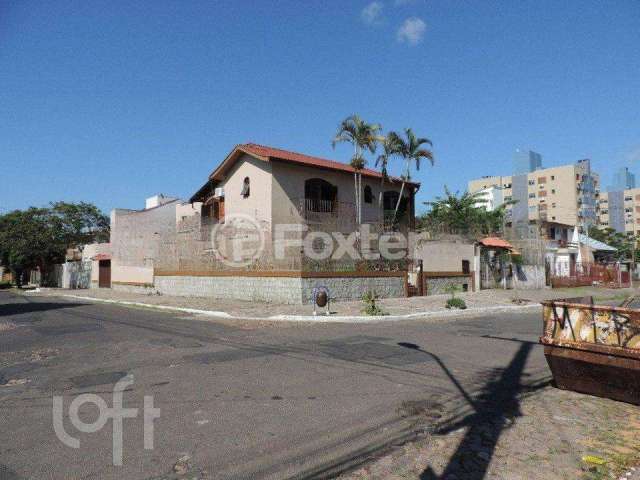 Casa com 5 quartos à venda na Rua Doutor Murtinho, 1127, Bom Jesus, Porto Alegre, 375 m2 por R$ 790.000