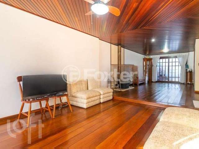 Casa com 3 quartos à venda na Rua José Kanan Aranha, 42, Jardim Isabel, Porto Alegre, 152 m2 por R$ 795.000