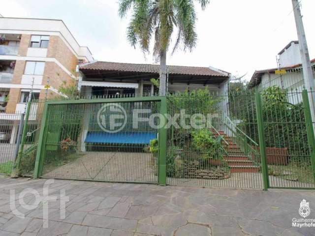 Casa com 3 quartos à venda na Rua Porto Seguro, 345, Vila Ipiranga, Porto Alegre, 283 m2 por R$ 790.000