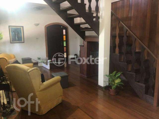 Casa com 3 quartos à venda na Rua Esther Esqueff da Silva, 55, Rubem Berta, Porto Alegre, 326 m2 por R$ 450.000