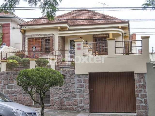 Casa com 3 quartos à venda na Rua Guilherme Schell, 223, Santo Antônio, Porto Alegre, 400 m2 por R$ 1.450.000