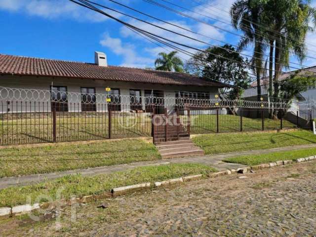 Casa com 4 quartos à venda na Rua Santo Afonso, 315, Padre Reus, São Leopoldo, 670 m2 por R$ 1.693.000