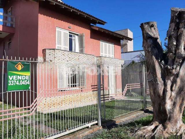 Casa com 3 quartos à venda na Rua Roraima, 345, Igara, Canoas, 270 m2 por R$ 950.000