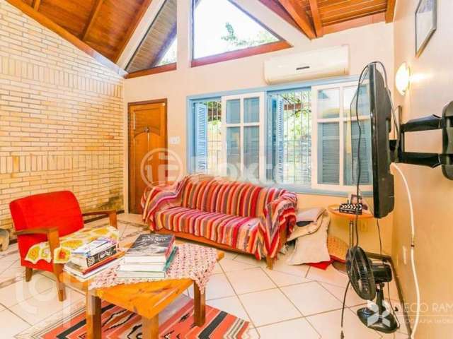 Casa com 3 quartos à venda na Avenida Professor Paula Soares, 663, Jardim Itu Sabará, Porto Alegre, 140 m2 por R$ 840.000