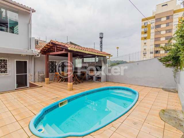 Casa com 3 quartos à venda na Rua Professor Abílio Azambuja, 82, Jardim do Salso, Porto Alegre, 207 m2 por R$ 807.500