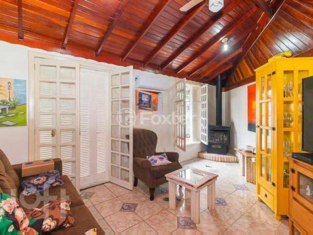 Casa com 3 quartos à venda na Rua Doutor Ernesto Miranda, 195, Jardim São Pedro, Porto Alegre, 130 m2 por R$ 455.000