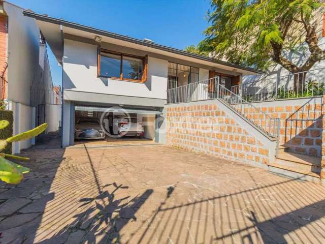 Casa com 5 quartos à venda na Rua Hipólito da Costa, 386, Santa Tereza, Porto Alegre, 357 m2 por R$ 1.390.000