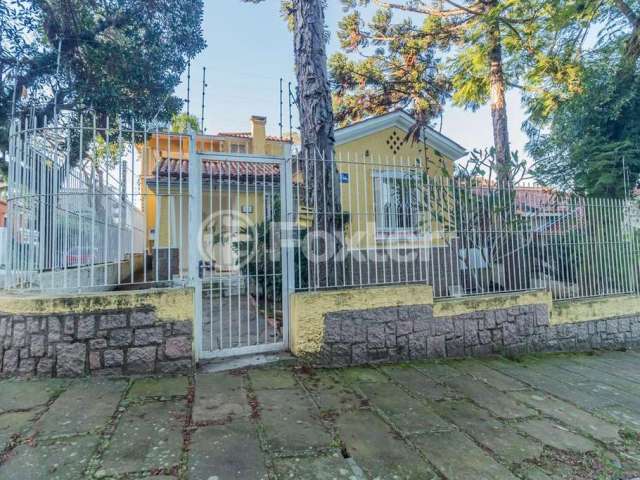 Casa com 4 quartos à venda na Rua Marquês de Abrantes, 10, Santo Antônio, Porto Alegre, 205 m2 por R$ 870.000