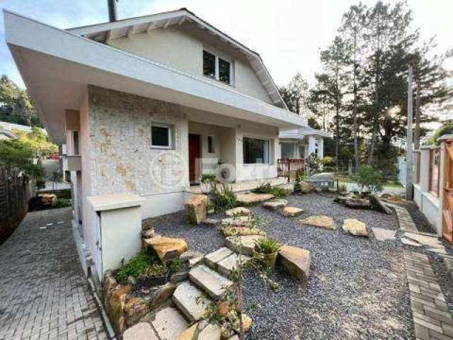 Casa com 4 quartos à venda na Rua João Paim Xavier, 120, Ipê Amarelo, Gramado, 304 m2 por R$ 1.800.000