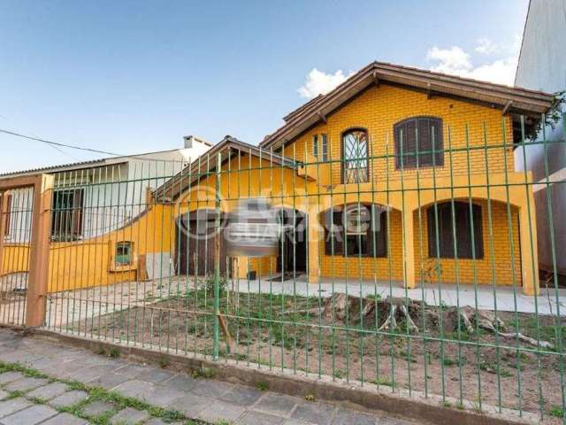 Casa com 4 quartos à venda na Rua Alfredo Silveira Dias, 169, Nonoai, Porto Alegre, 240 m2 por R$ 960.000