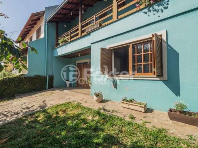 Casa com 3 quartos à venda na Rua Villa-Lobos, 75, Ipanema, Porto Alegre, 246 m2 por R$ 789.000