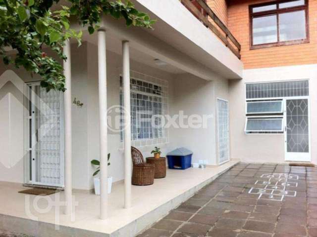 Casa com 4 quartos à venda na Rua Luiz Cosme, 468, Passo da Areia, Porto Alegre, 152 m2 por R$ 650.000