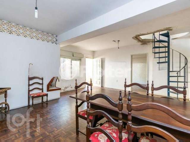 Casa com 3 quartos à venda na Avenida Lageado, 595, Petrópolis, Porto Alegre, 171 m2 por R$ 700.000