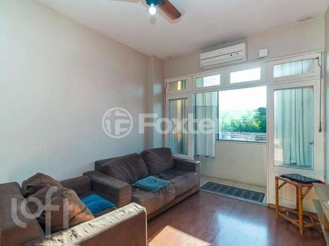 Apartamento com 3 quartos à venda na Rua Doutor Voltaire Pires, 14, Santo Antônio, Porto Alegre, 68 m2 por R$ 240.000