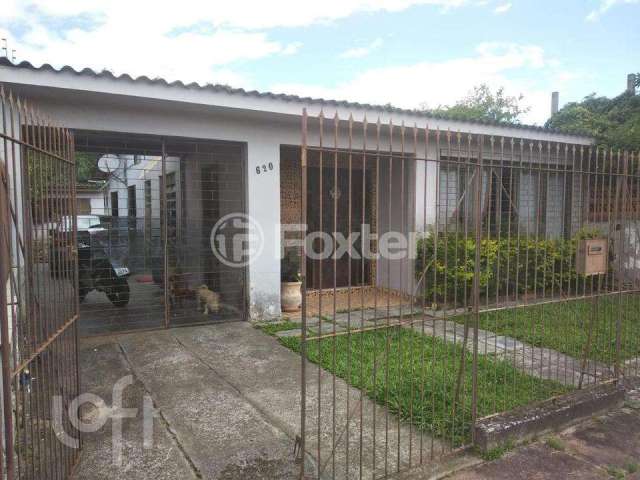 Casa com 3 quartos à venda na Rua Cirino Prunes, 620, Espírito Santo, Porto Alegre, 154 m2 por R$ 500.000