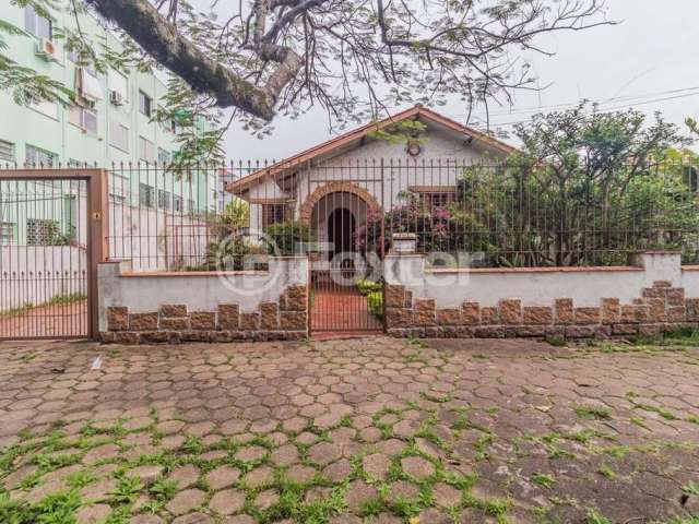 Casa com 2 quartos à venda na Avenida França, 1047, São Geraldo, Porto Alegre, 216 m2 por R$ 675.000