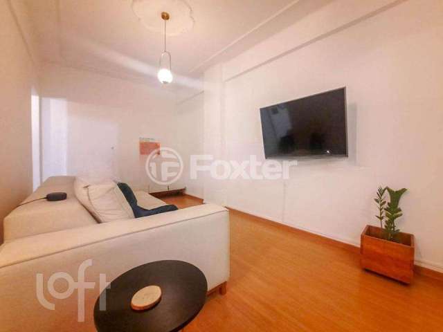 Apartamento com 2 quartos à venda na Avenida Borges de Medeiros, 1042, Centro Histórico, Porto Alegre, 66 m2 por R$ 350.000