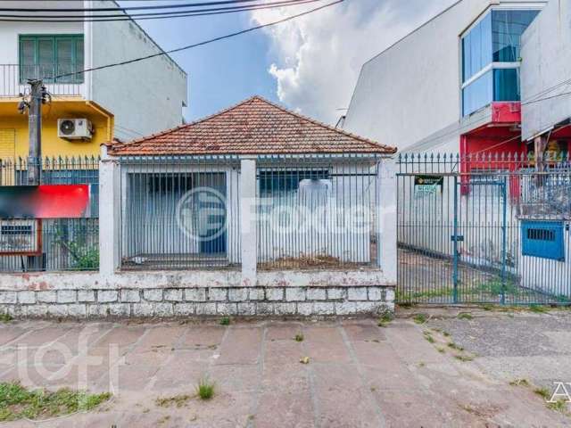 Casa com 6 quartos à venda na Avenida Carneiro da Fontoura, 786, Jardim São Pedro, Porto Alegre, 217 m2 por R$ 699.000