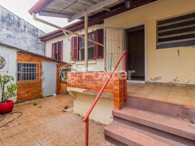 Casa com 4 quartos à venda na Rua Humberto de Campos, 190, Partenon, Porto Alegre, 47 m2 por R$ 181.450