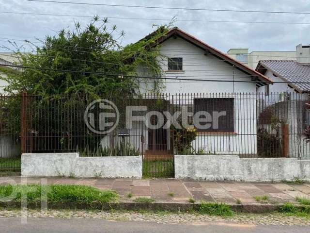 Casa com 3 quartos à venda na Rua Coronel Neves, 769, Medianeira, Porto Alegre, 186 m2 por R$ 480.000