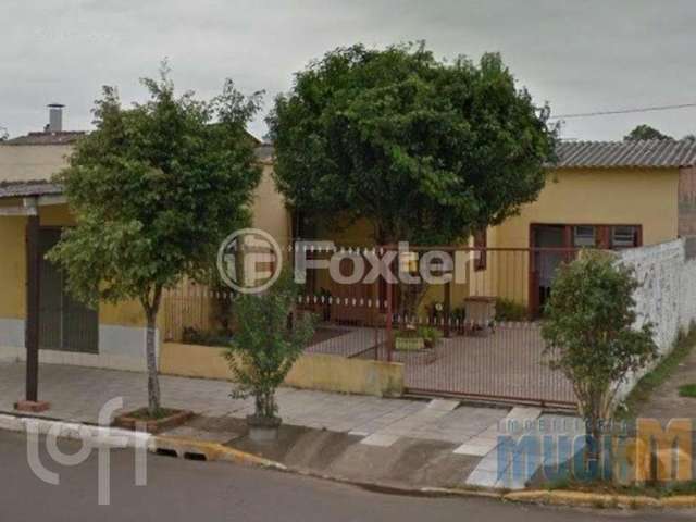 Casa com 2 quartos à venda na Avenida Esperança, 17, Guajuviras, Canoas, 42 m2 por R$ 365.000