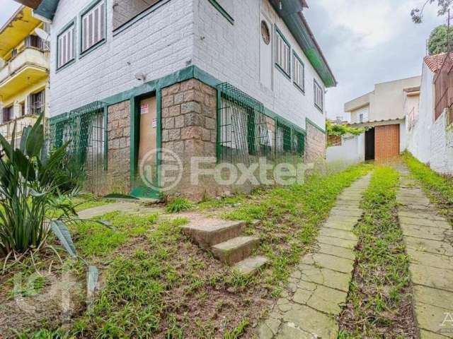 Casa com 3 quartos à venda na Rua Humberto de Campos, 383, Partenon, Porto Alegre, 200 m2 por R$ 900.000