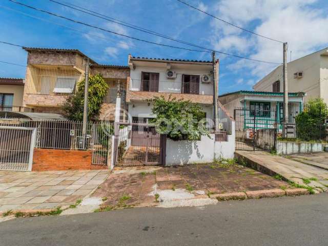 Casa com 4 quartos à venda na Rua Pedro Velho, 386, Partenon, Porto Alegre, 200 m2 por R$ 470.000