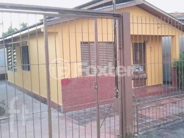 Casa com 3 quartos à venda na Rua Maracanã, 73, Passo das Pedras, Porto Alegre, 117 m2 por R$ 319.900