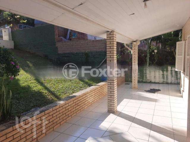 Casa com 2 quartos à venda na Rua Portugal, 239, Rincão, Novo Hamburgo, 73 m2 por R$ 330.000