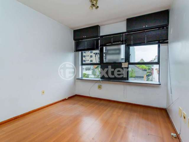 Sala comercial com 1 sala à venda na Rua Cristóvão Pereira, 99, Passo da Areia, Porto Alegre, 30 m2 por R$ 94.000